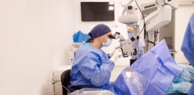 Caz fără precedent. Un bărbat a rămas orb după ce medicii i-au scos din greşeală ochiul sănătos